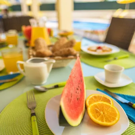 Pauline By Algarve Vacation Villa Albufeira