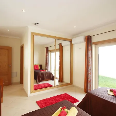 Pauline By Algarve Vacation