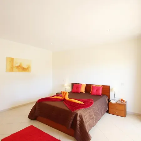 Pauline By Algarve Vacation