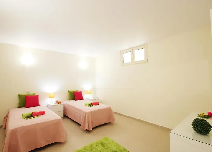 Pauline By Algarve Vacation Villa