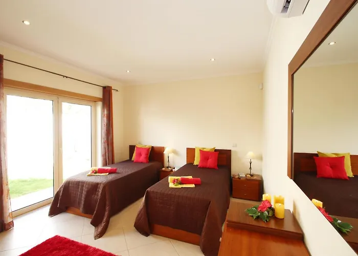 Pauline By Algarve Vacation Villa *