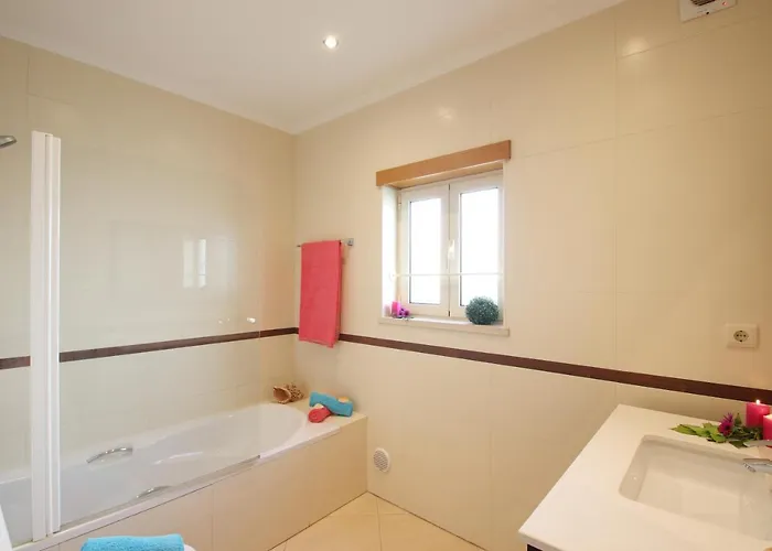 Pauline By Algarve Vacation Villa Albufeira