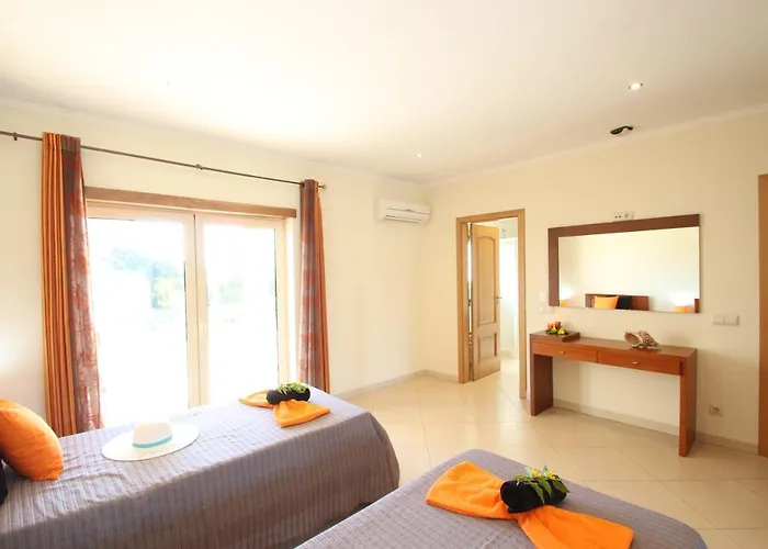 Villa Pauline By Algarve Vacation Albufeira